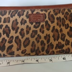 Fossil Leopard Print Tan Brown Wallet
